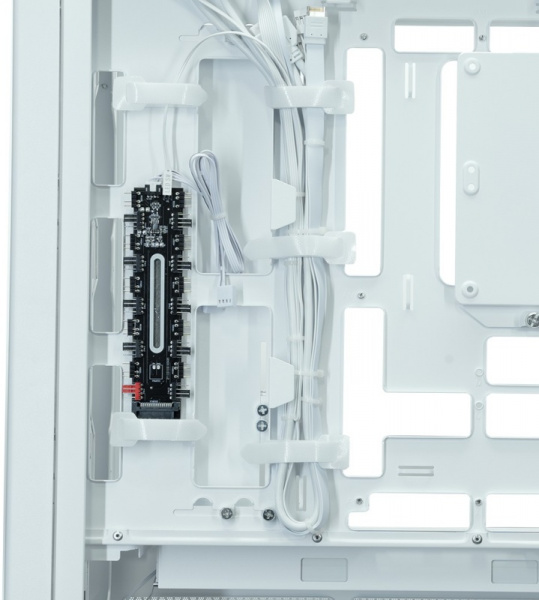 A700 7ARGB-C10-UC White (4)
