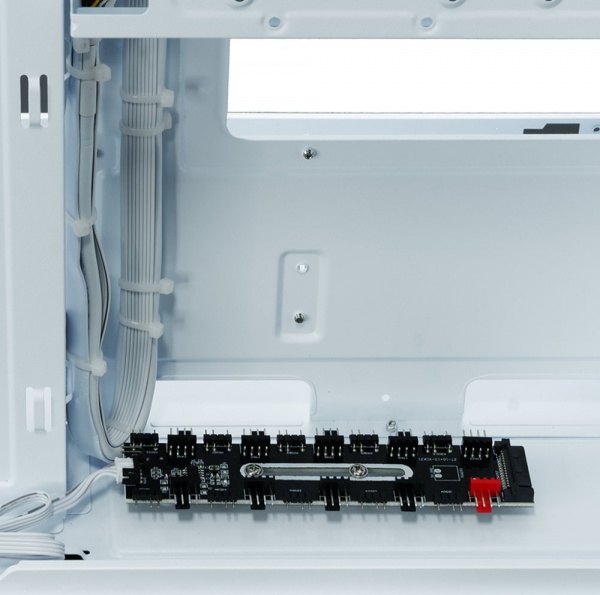 xastra_qw500m_6argb_c10_uc_belyy_3638118_7