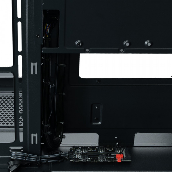 korpus_xastra_qw500m_6argb_fc_c6_uc_chernyy_3722066_8